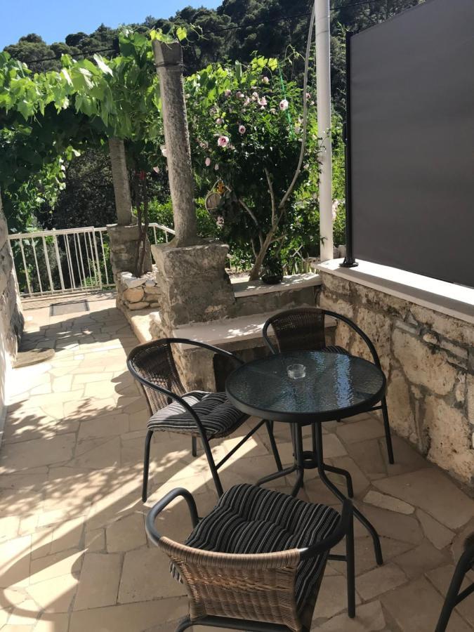 Apartman Flora'S Garden Apartment Korčula Екстериор снимка